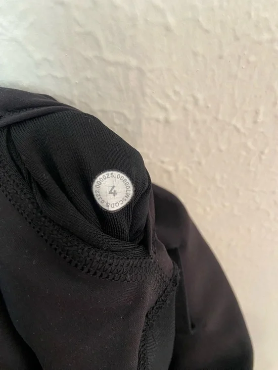 Lululemon Wunder Train High Rise Tight 25” Black Everlux Leggings Size 4 - Picture 4 of 4